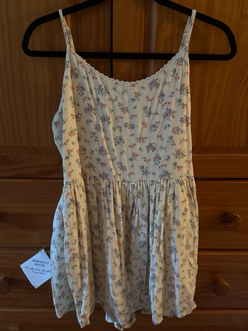 American eagle Cream Floral Spaghetti-Strap women romper